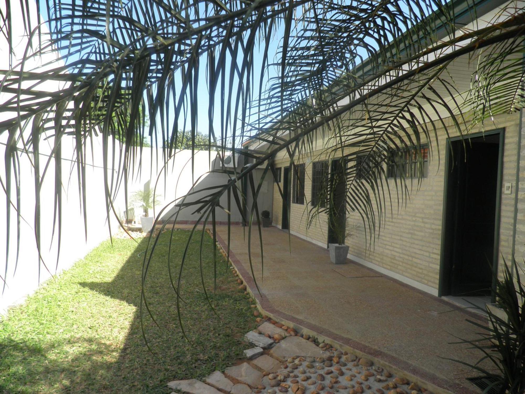 Hotel Las Residentas Luque Exterior foto